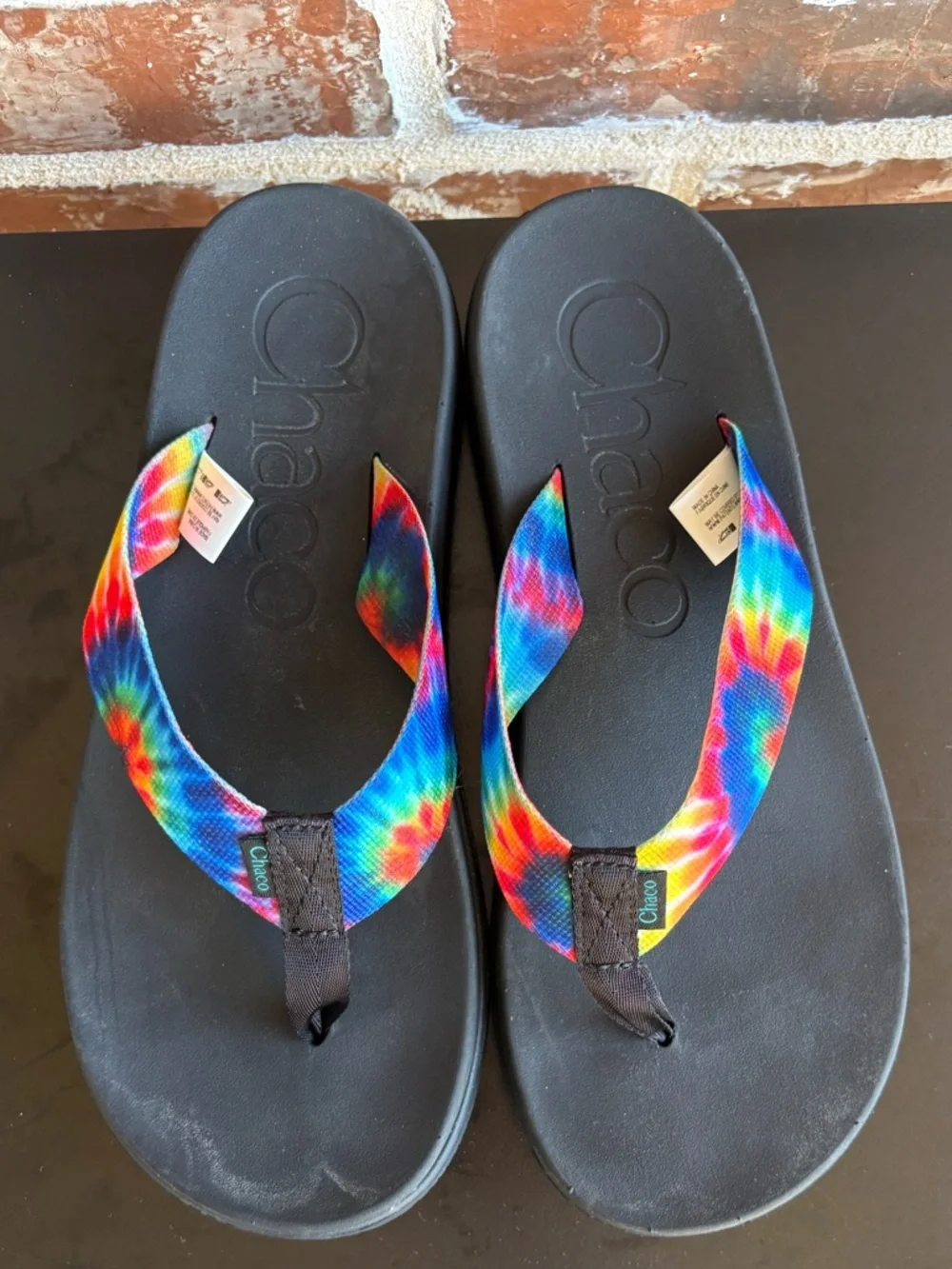 Chacos Chillos Rainbow Tie Dye Toe Thong Flip Flops Sandals Size 8